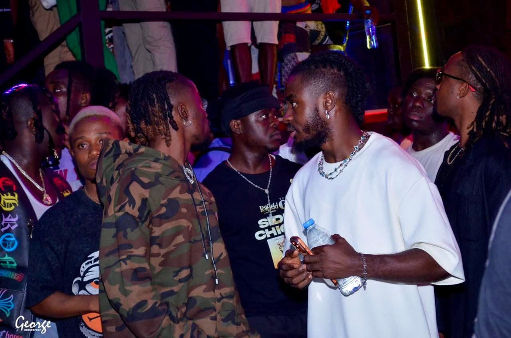 Lil More (Prévente)